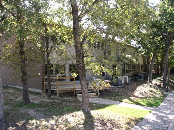 ± 974-2,143 SF Office Space | 1722 Broadmoor Drive | Bryan, TX: 1722 Broadmoor Dr, Bryan, TX 77802